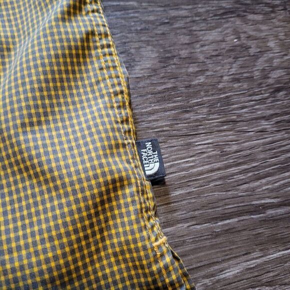 The North Face Men's Snap Up Short Sleeve Hiking Outdoor Shirt Size Small - Picture 3 of 10